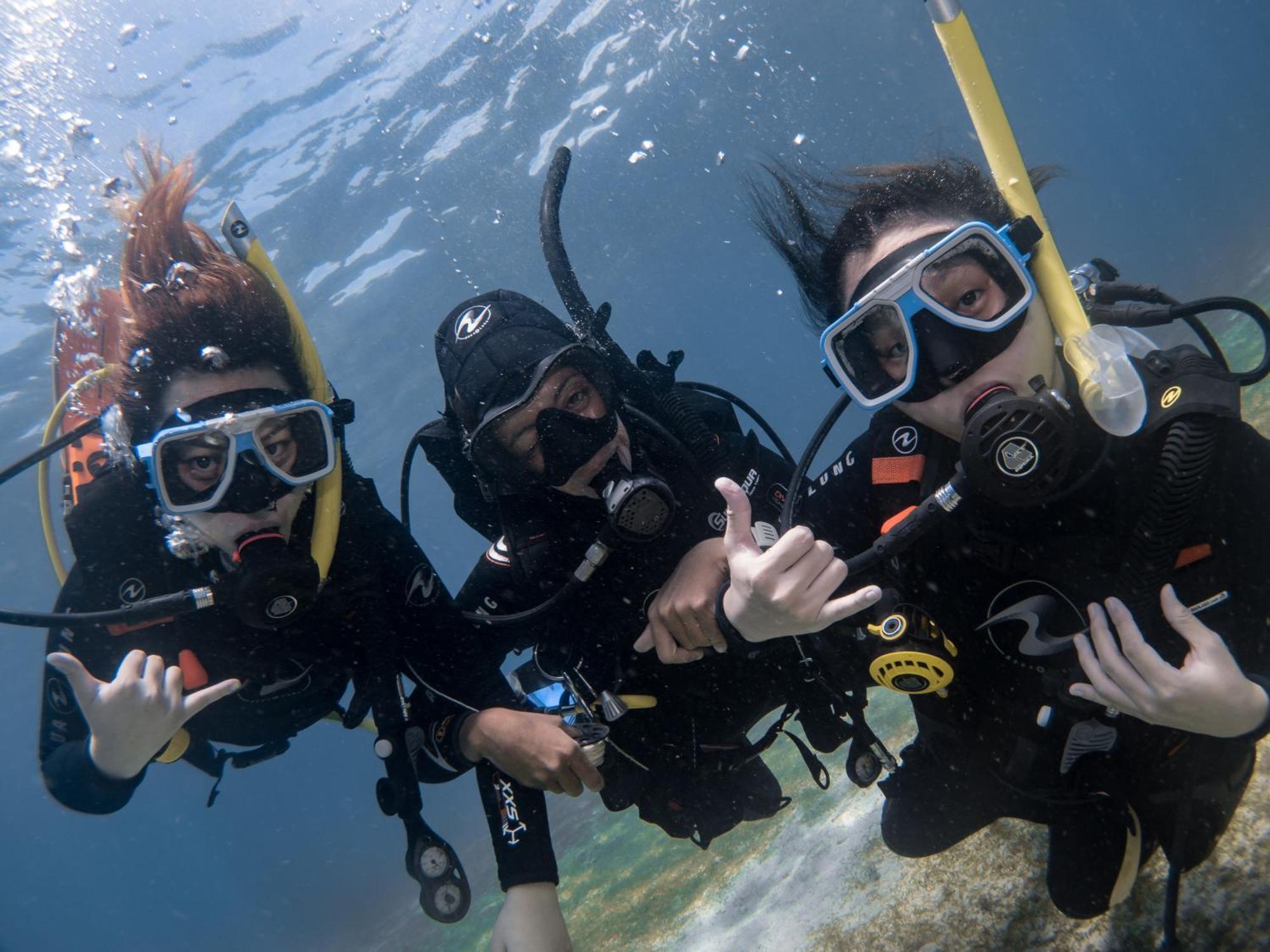 Badladz Beach And Dive Resort Puerto Galera Εξωτερικό φωτογραφία