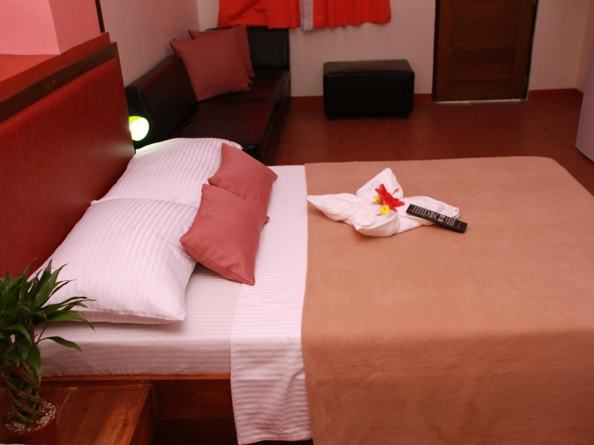 Badladz Beach And Dive Resort Puerto Galera Δωμάτιο φωτογραφία