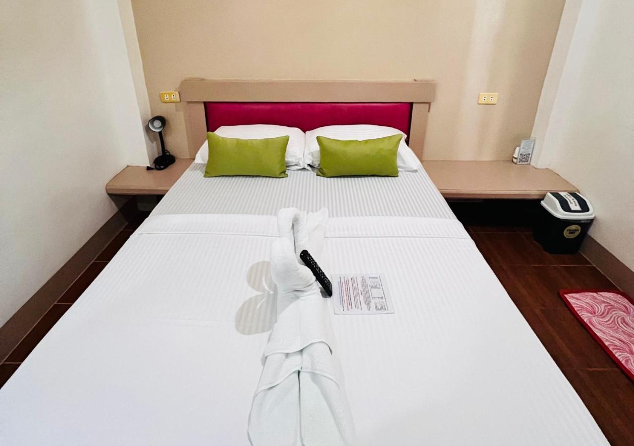 Badladz Beach And Dive Resort Puerto Galera Εξωτερικό φωτογραφία